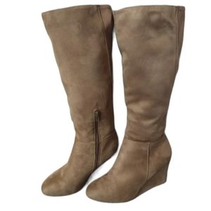 Chinese Laundry Fuax Suede Boots